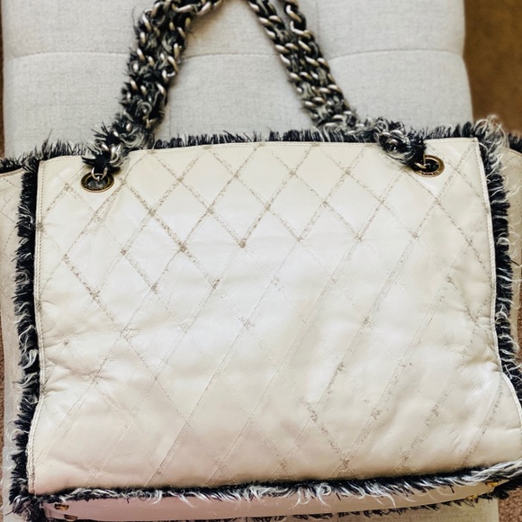 SOLD Chanel Tweed Trim Light Grey Leather Tote - Picture 5 of 16